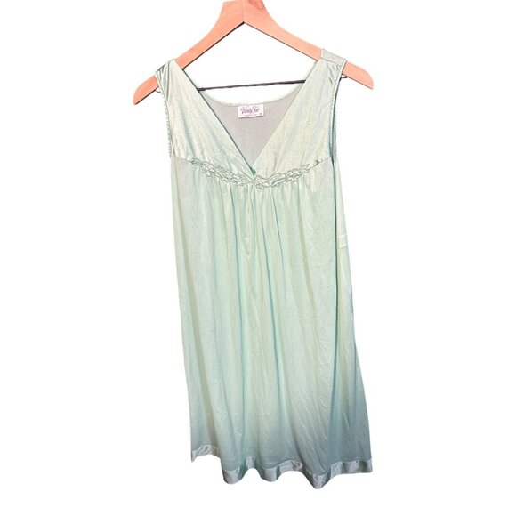 Vintage Vanity Fair Womens Vintage Mint Green Nightgown M - Picture 1 of 4